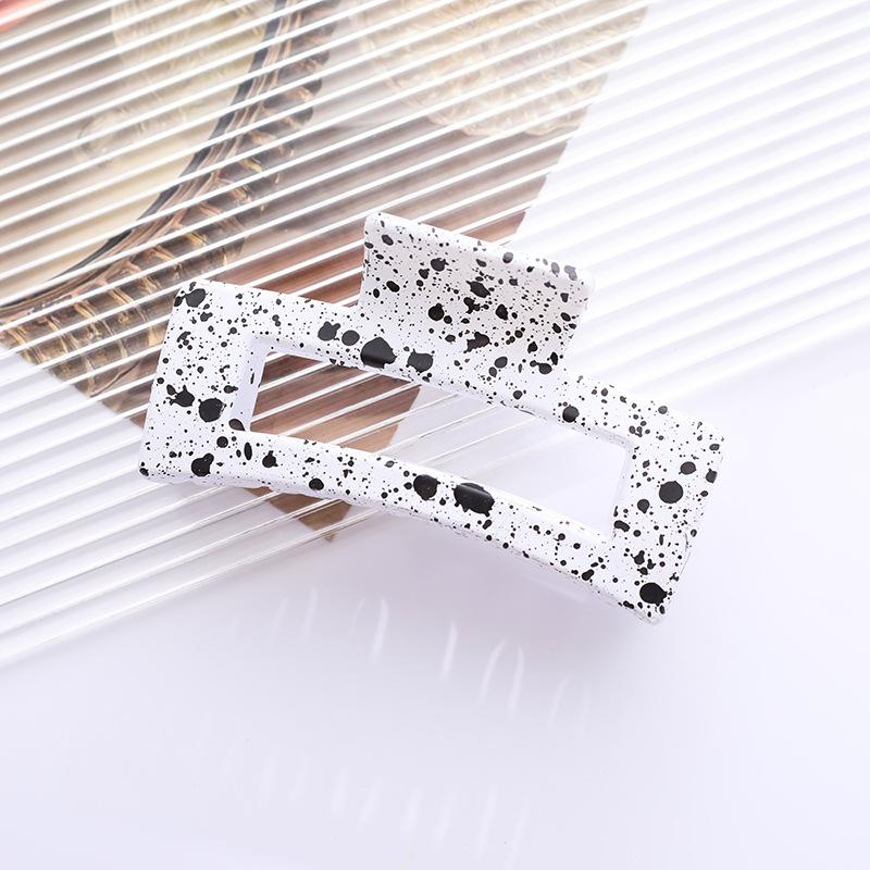 Agarre de pelo helado transfronterizo color de caramelo Cabeza trasera simple clip de pelo grande clip de tiburón de baño updo accesorios para el cabello al por mayor