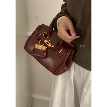 �͹��|�и߼���������Ů2024�ﶬ�¿�r�����e�K���С��б���