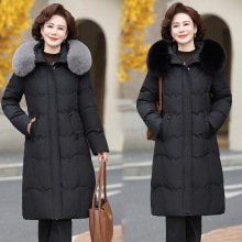 品牌高端2025季款女士保暖羽绒服长款百搭毛领大码白鸭绒中年外套
