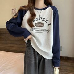 早秋の衛衣女春秋の薄いタイプはゆったりとしたデザイン感があります。