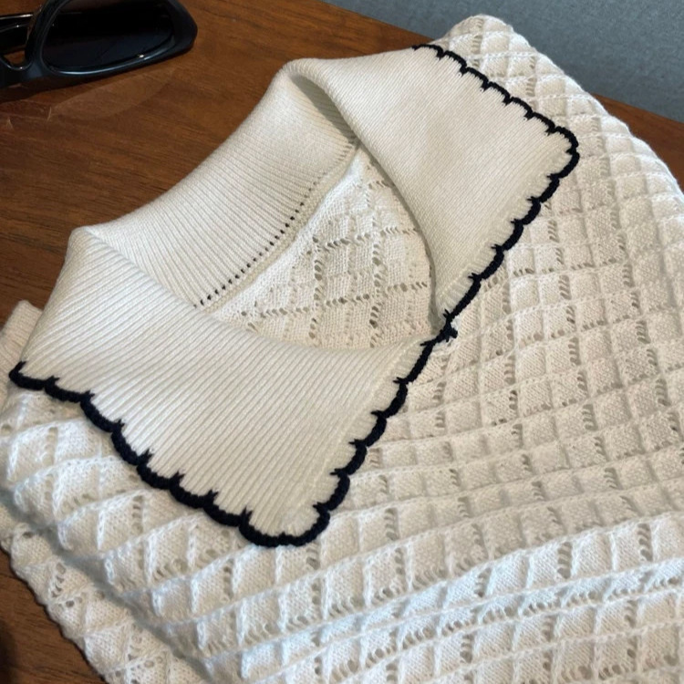 Channel Goods!!! Export-Quality, Same Source as the Original~ Diamond-Patterned Color-Blocked Open-Neck Short-Sleeve Knit Top for Women Channel Goods!!! Export-Quality, Same Source as the Original~ Diamond-Patterned Color-Blocked Open-Neck Short-Sleeve Knit Top for Women
