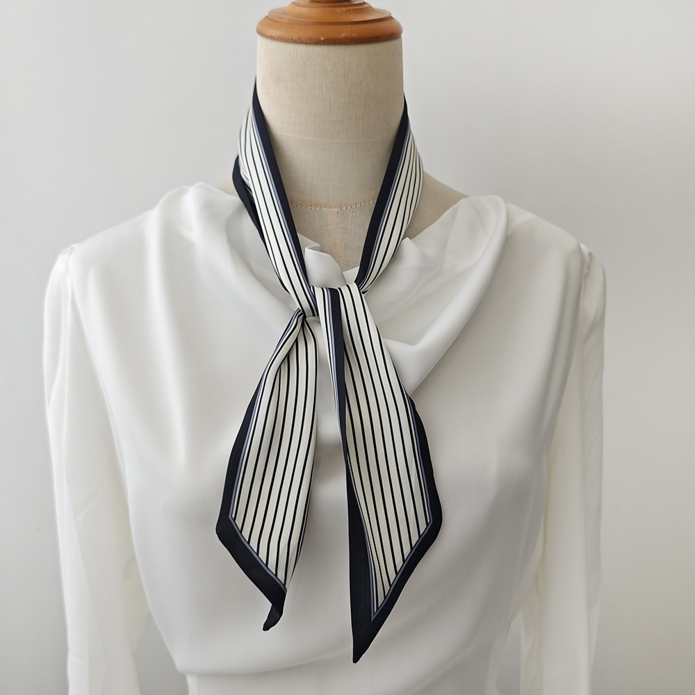 Bufanda de seda larga pequeña a rayas blancas y negras retro 2025 nueva moda francesa alta sensación de temperamento bufanda bufanda accesorios