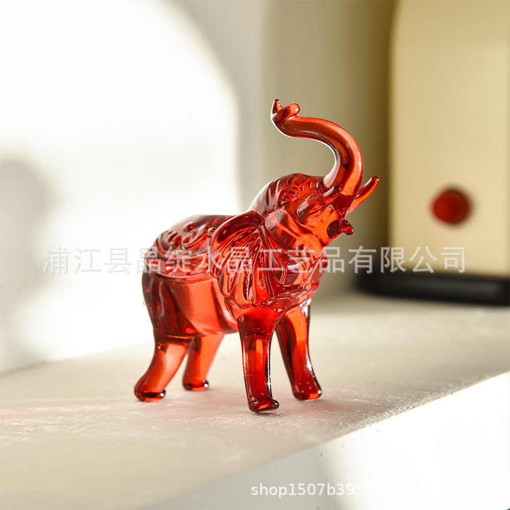 Fabricante fuente de arte de regalo de oficina decoración de escritorio Feng Shui cuatro colores opcionales para atraer la fortuna elefante adornos de cristal