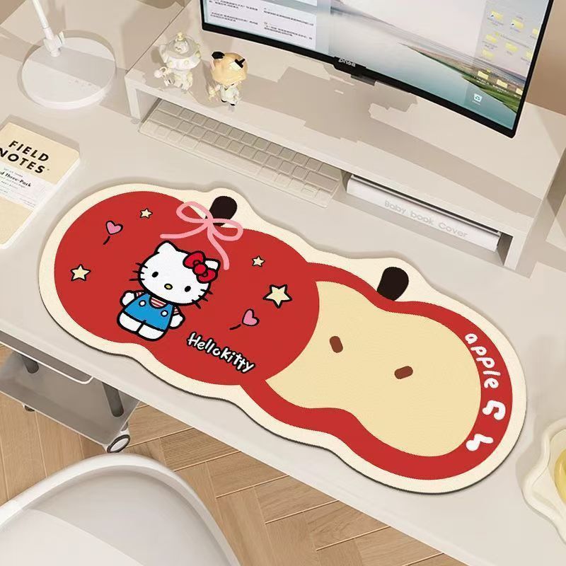 빨간 사과 반을 곁들인 케이티 블루