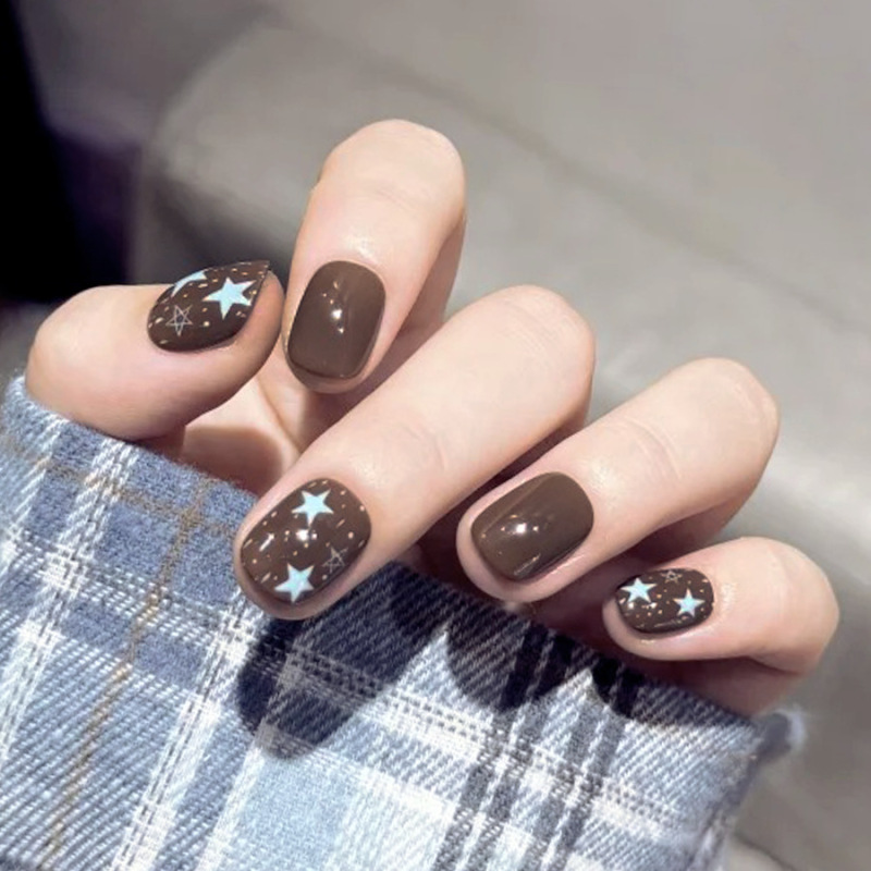 Suitable for autumn and winter dark color chocolate mint brown star short atmosphere 24 pieces of wearable nail patch