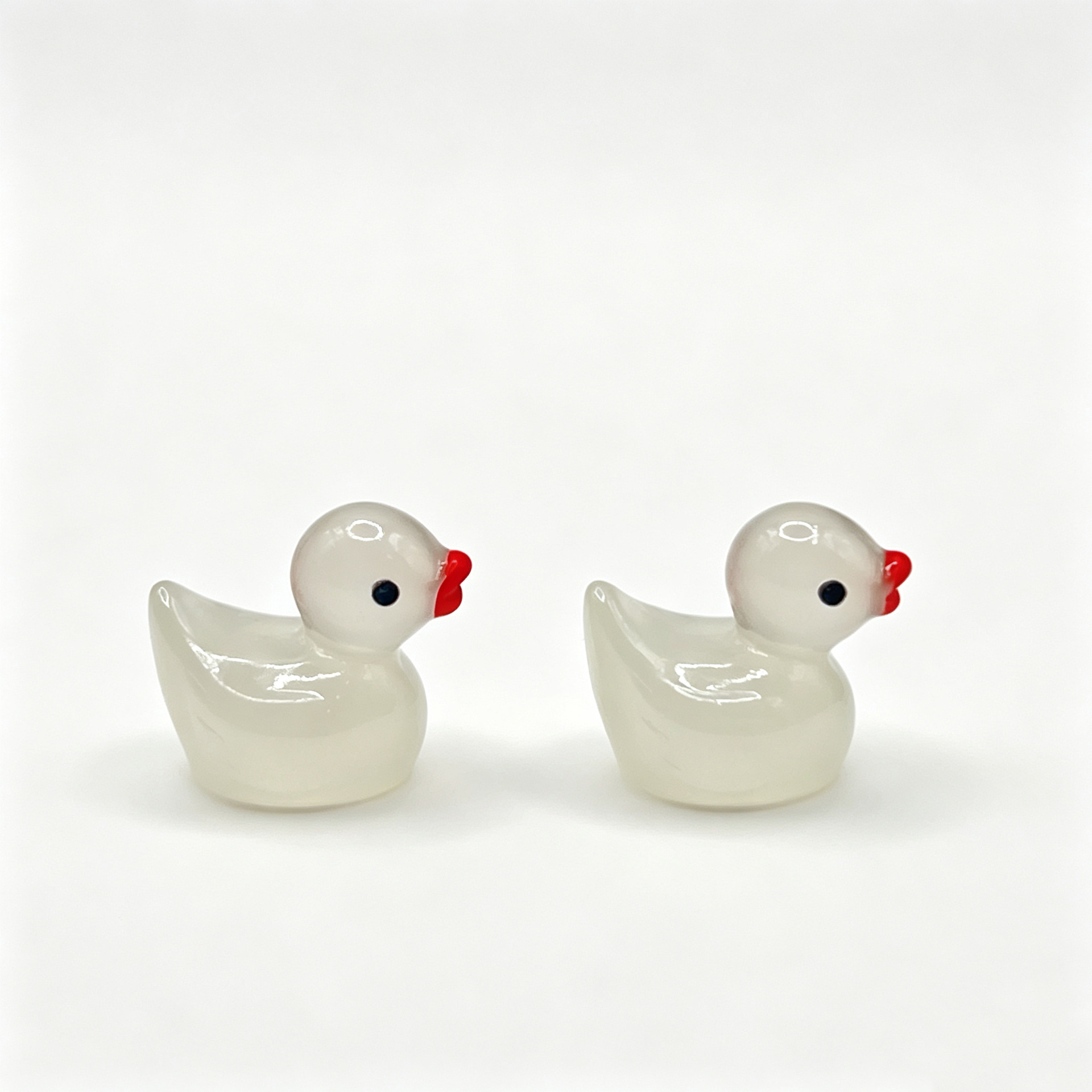 Mini pato luminoso, figura de animal colorida para niños, colgante de resina, micropaisaje, pequeño adorno de resina 3D. image 11