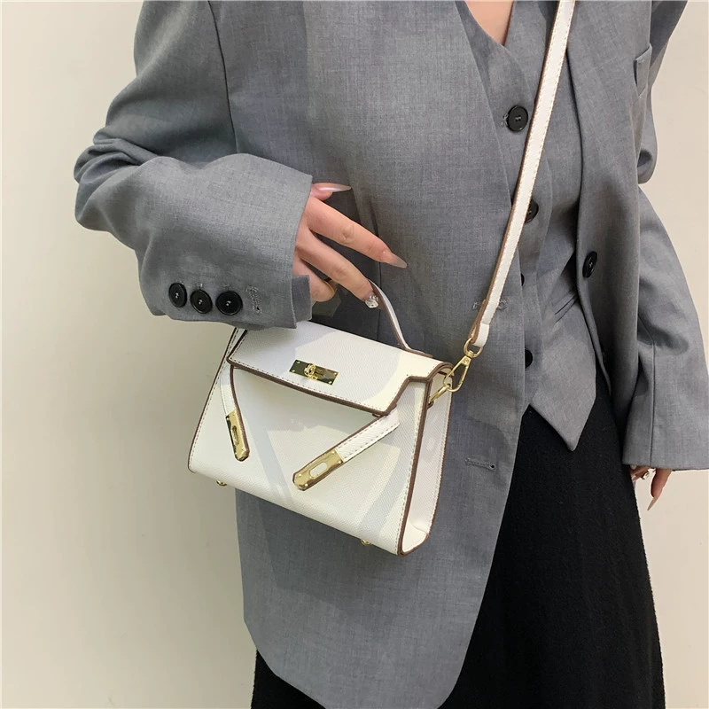 Fashionable retro small bag, bag strap, one-shoulder bag, city style, simple and elegant design