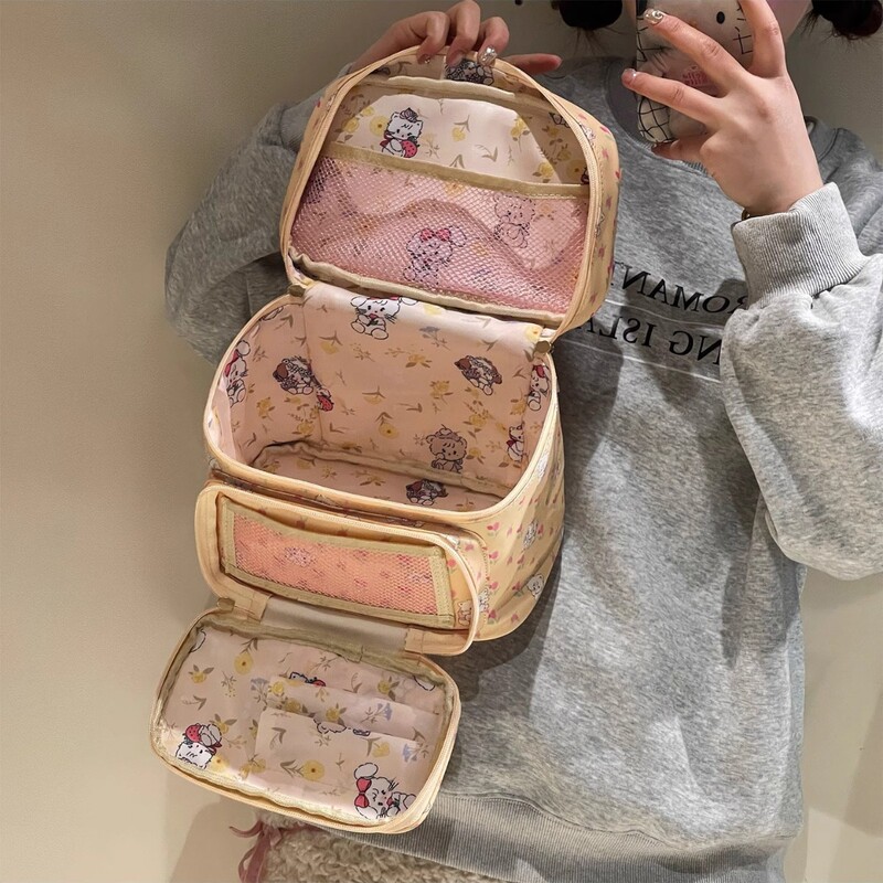 2026 New High-End Cute and Stylish Makeup Bag for Women, Large Capacity Travel Portable Waterproof Storage Bag