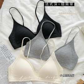 细肩带法式内衣女无痕小胸聚拢深V领三角杯薄款无钢圈舒适文胸夏