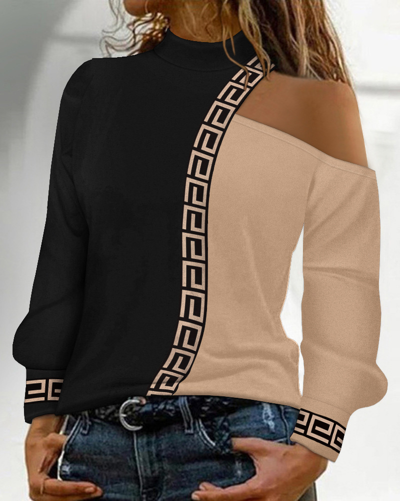 Asymmetric Contrast Strapless Long-Sleeve Top