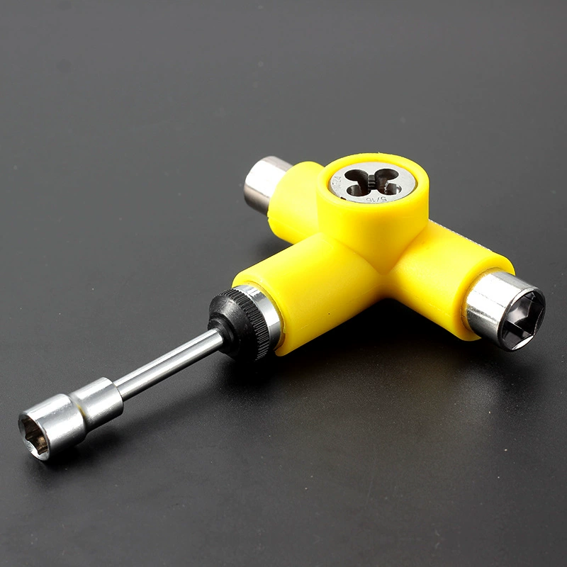 Skateboard with two curved ends, longboard, constructor, automatic detachable wrench