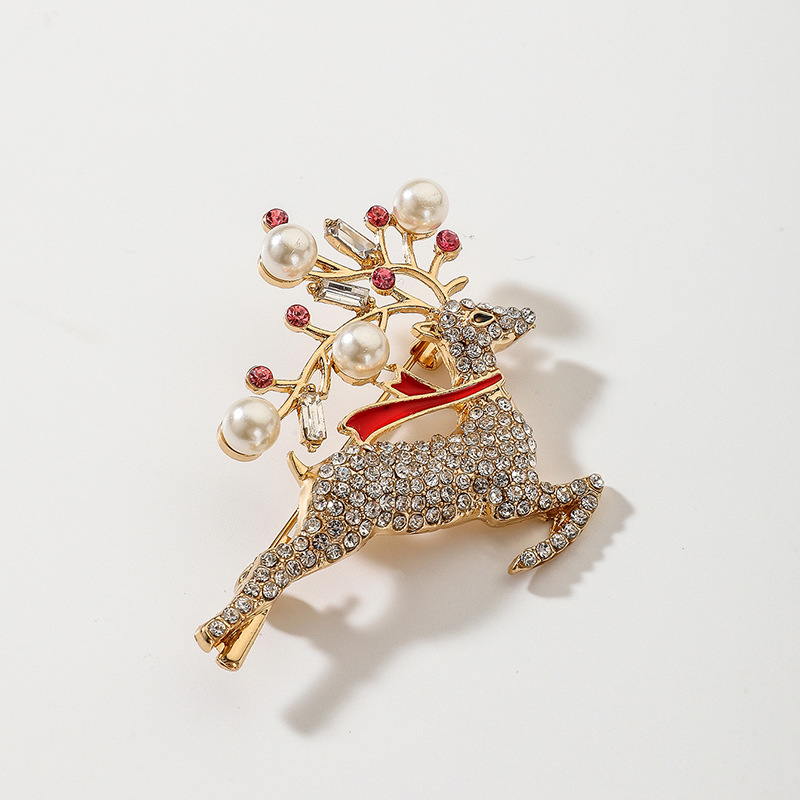 Christmas Pearl Rhinestone Elk Brooch Personality Temperament Fawn Sweater Corsage Brooch display picture 3