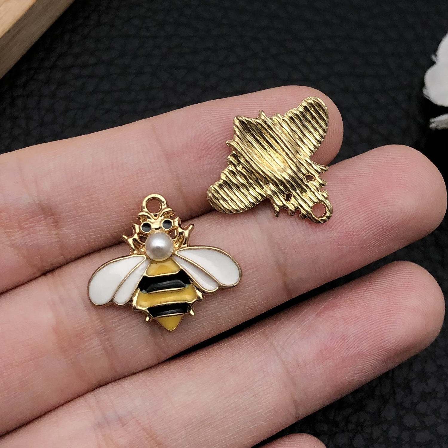 19000-XP-滴油蜜蜂19x21mm-1.5g0.38