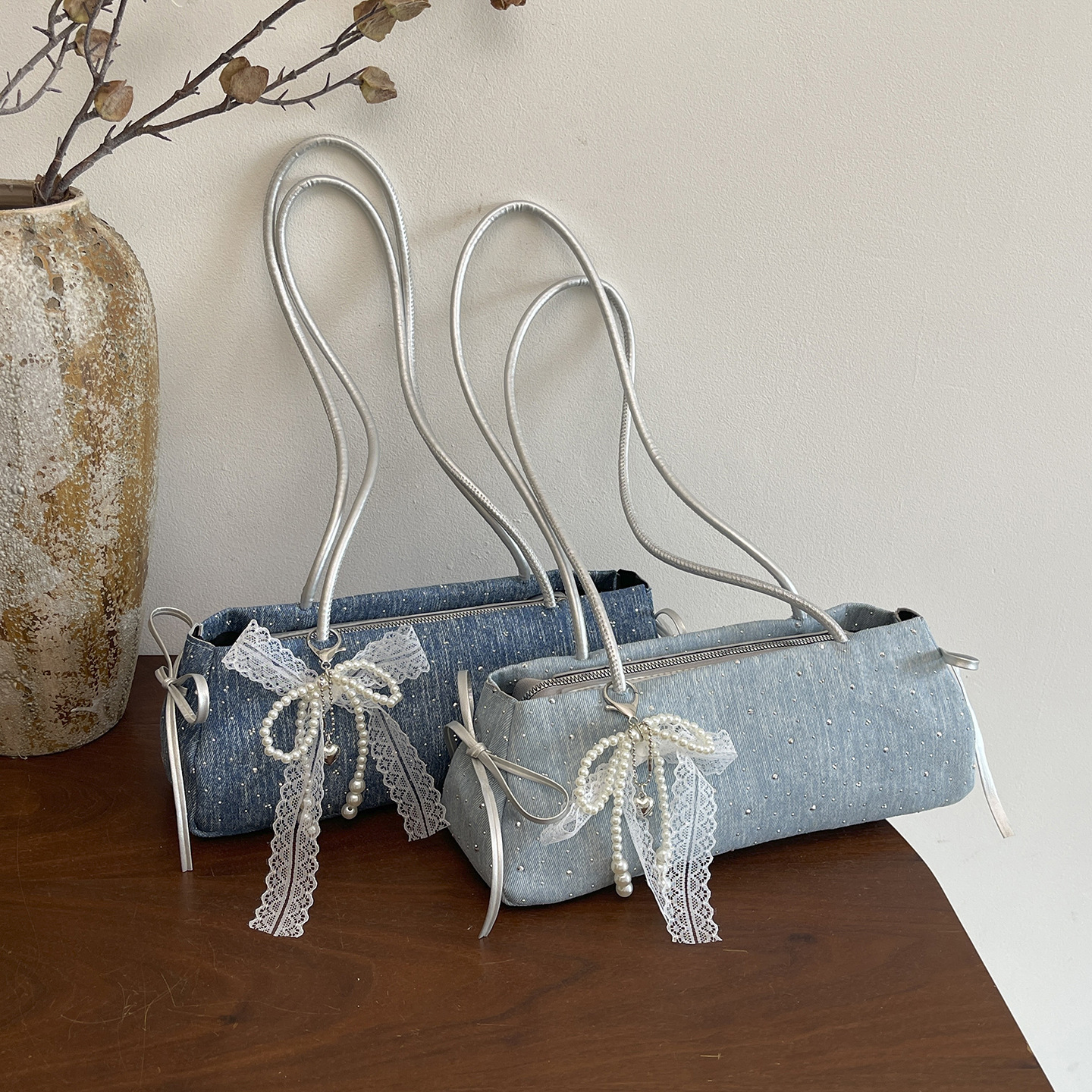 Wholesale High-End Small Square Handbag for Women, 2026 Summer Ne