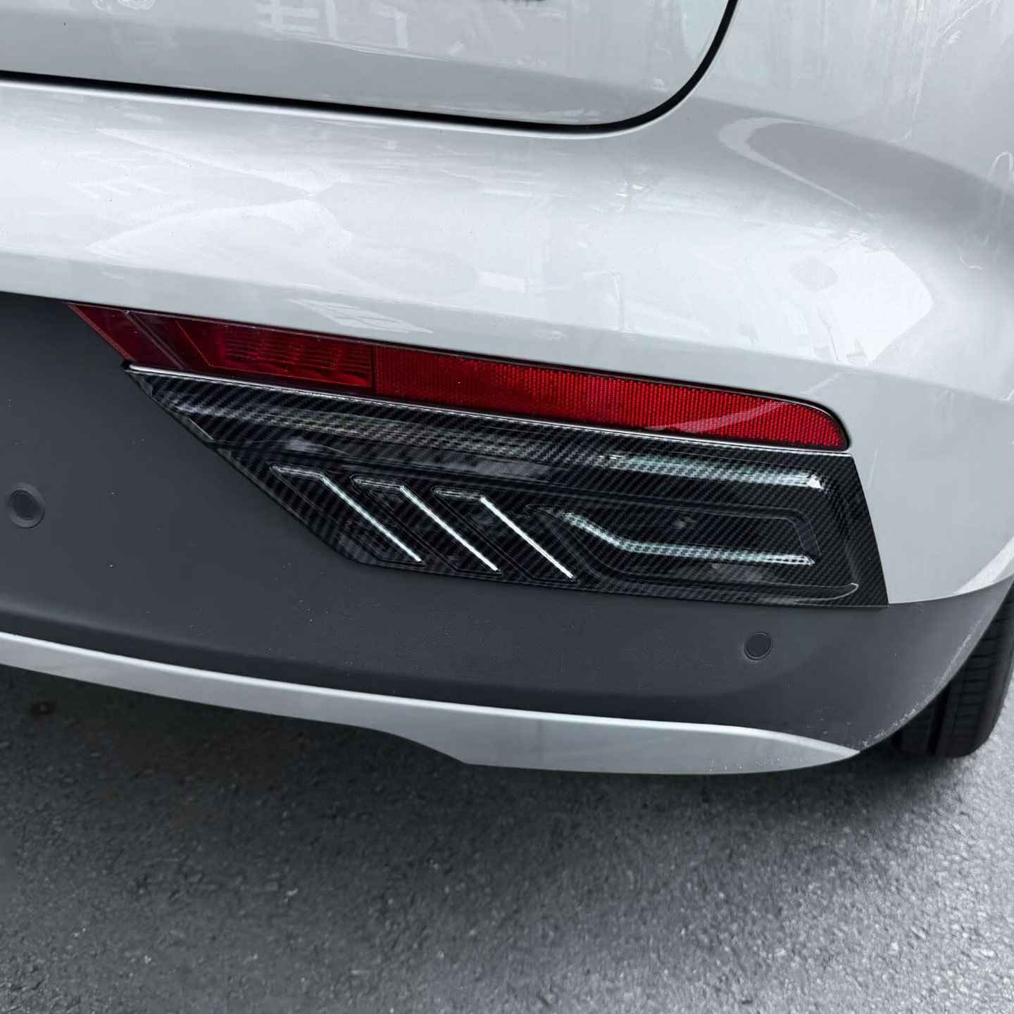 Suitable for 26 models of BYD Yuan Plus/ATTO3 rear fog light eyebrow bright strips, rear air spoiler trim, exterior modification accessories