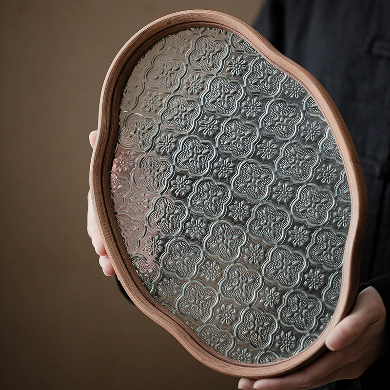 Цветочная стеклянная тарелка с сухим пузырьком из бегонии