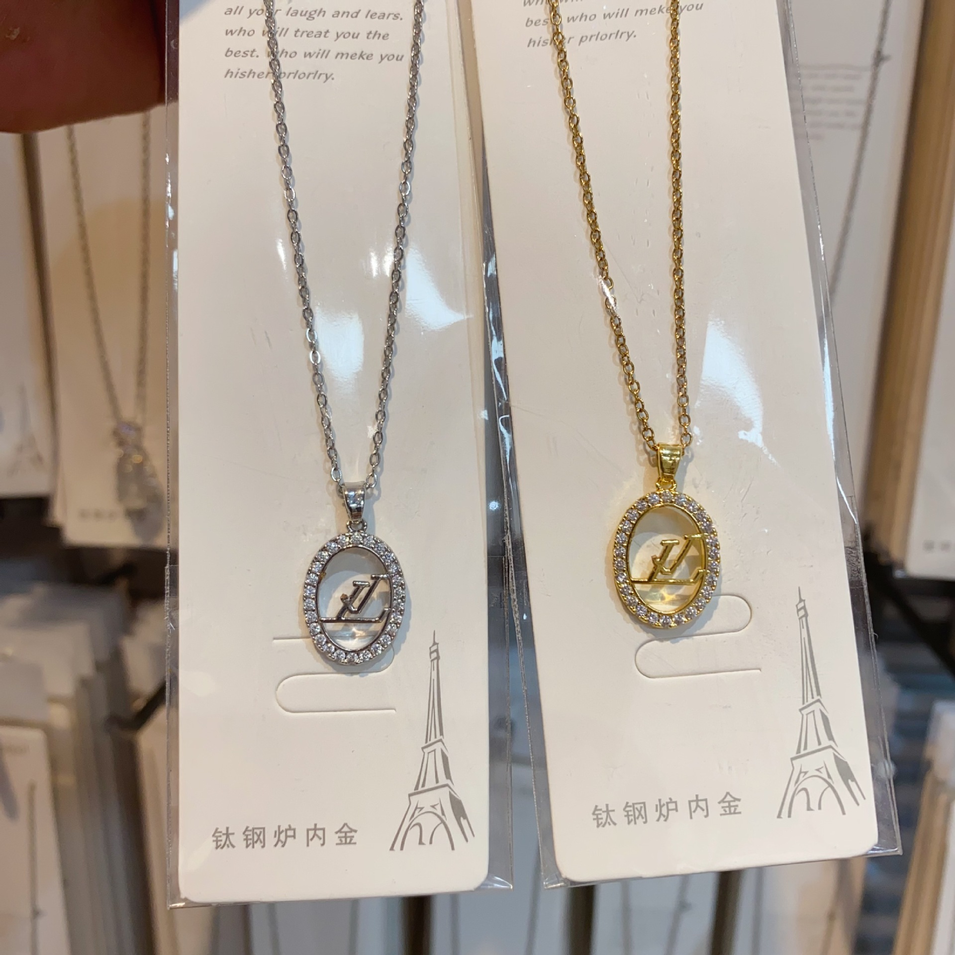European and American Cross-Border Best-Selling Titanium Steel Necklace Big Brand with Diamonds for Women Fashion Niche Design Light Luxury High-End Clavicle Chain