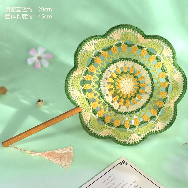 団扇を編む手作りのDIY材料はかぎ針扇子を包んでいます。|undefined