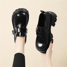 �n������Ƥ����ЬŮ2025�괺���¿�ٴ�С����������ȹ��СƤЬ