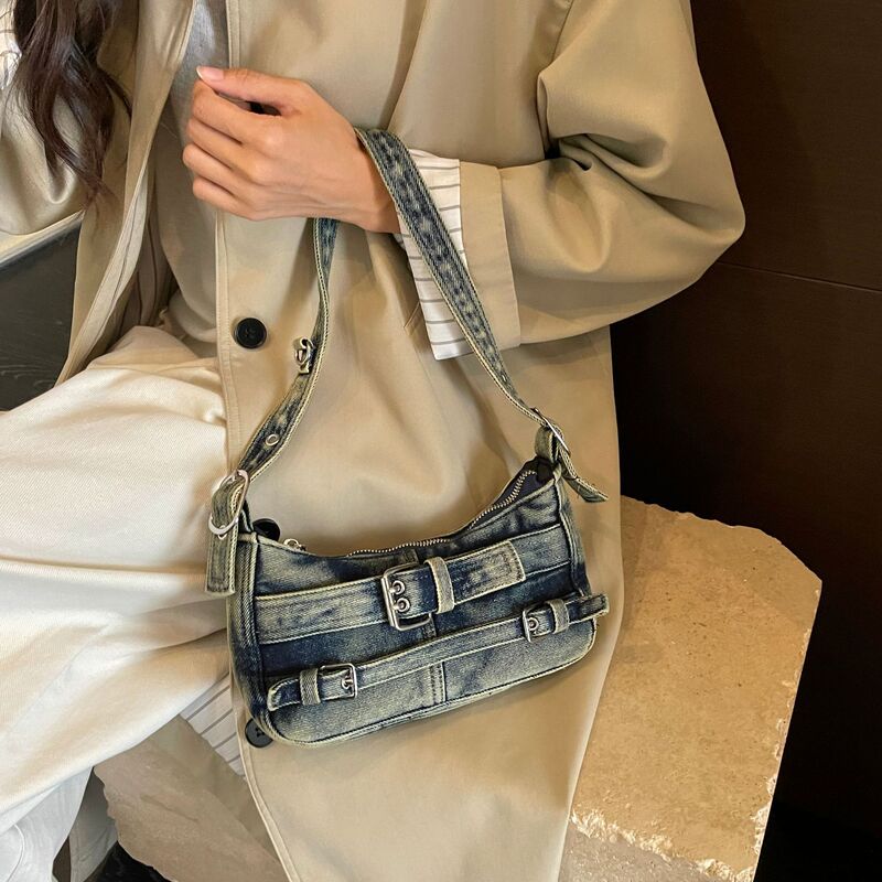 Women's Small Shoulder Bag, Vintage Punk Rivet Lightweight Hobo Bag, Fashionable Crescent Trend