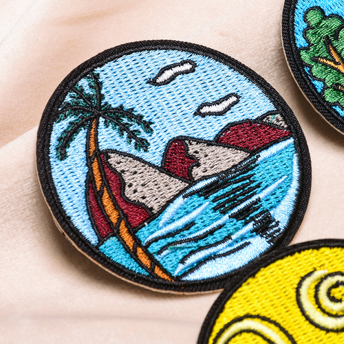 Original quality embroidered logo round badge outdoor animal patch stickers cross-border supply clothing accessories embroidered cloth stickers