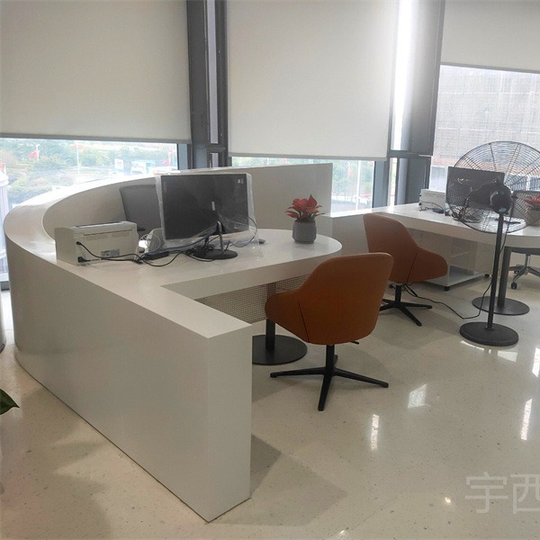 深圳三星人造石厂家批发公司办公弧形吧台电脑桌白色人造岗石台面