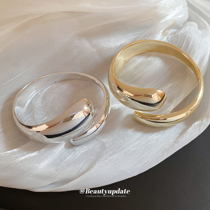 Pulsera de apertura acrílica cruzada ovalada pulsera de diseño transfronterizo europeo y americano moda exagerada joyería atmosférica al por mayor