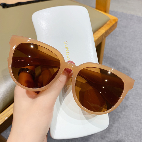 New K-Pop Trendy Jelly Tea Sunglasses, Instagram-style Women's Street Style Sunglasses, Slimming Face Sunglasses