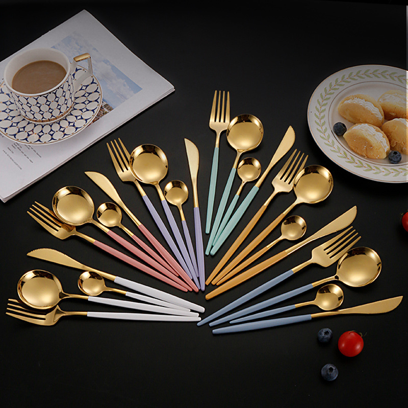 Cuchilleras de acero inoxidable transfronterizas cuchilleras de filete y tenedor cuchara de postre cuchara de hielo cuchara de mango largo cuchara de cubierta portuguesa cuchilleras y tenedor de cubierta