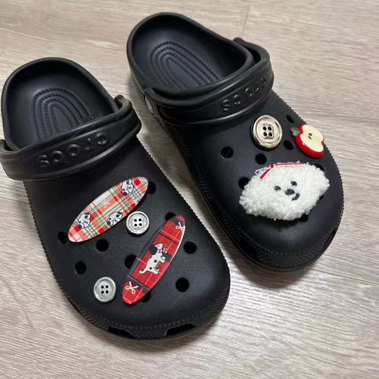 热销小狗苹果纽扣饰品配件洞洞鞋手工材料厂家批发pj1324