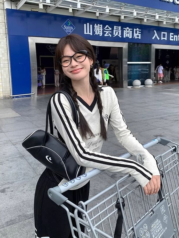 美式辣妹正肩V领外穿打底衫女秋冬季运动风紧身ins风长袖t恤上衣|undefined