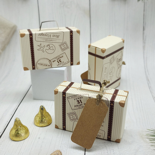 Cross-border mini suitcase candy box gift packaging box with jute rope tag baking packaging box