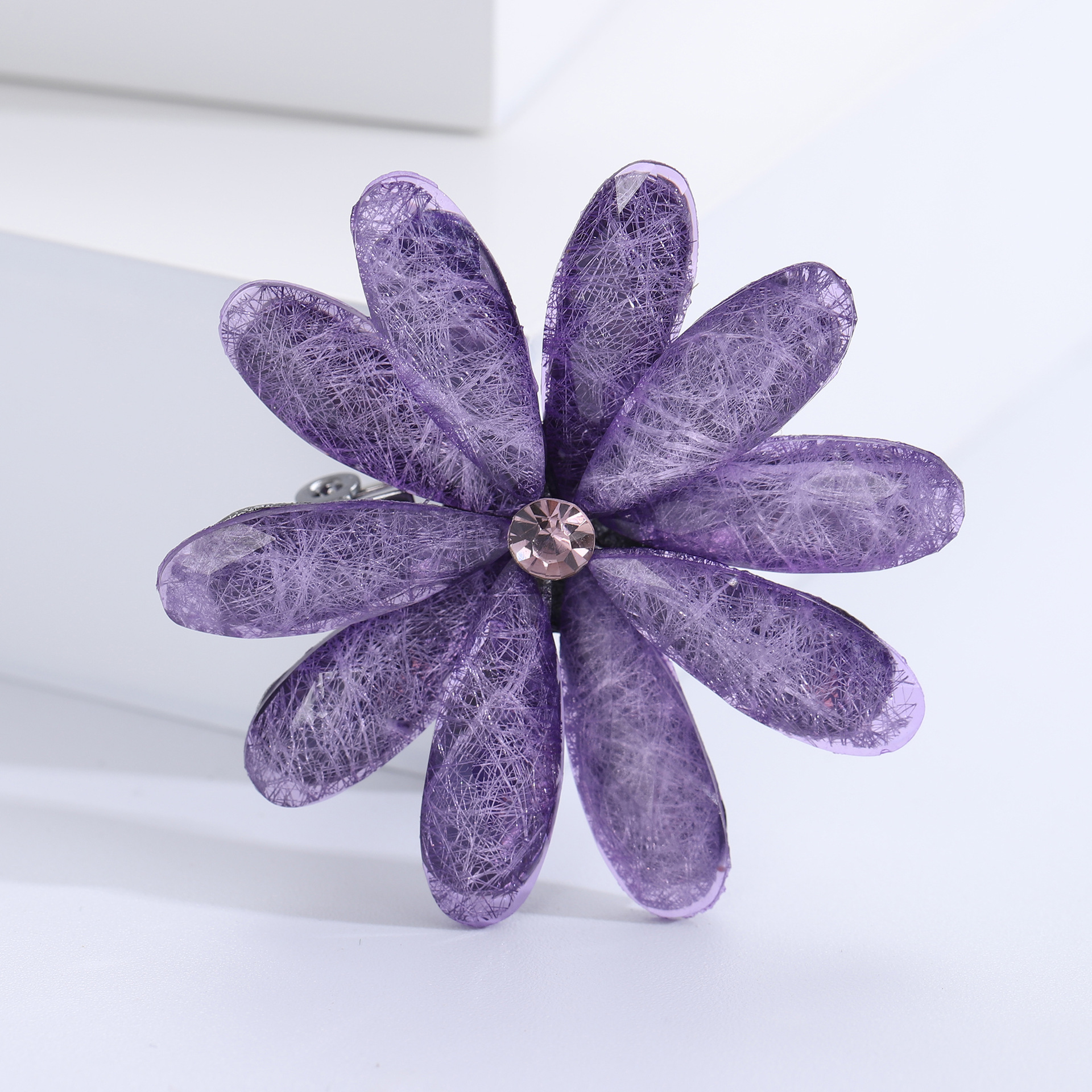 17g Weight Acrylic Inlay Material Brooches Classification Casual, Holiday, Banquet Occasion Alloy Material Flower Pattern All Seasons Season Women's Gender Inlay Design Simple Style Style Simple Style Pin Flower Alloy Inlay Acrylic Women's Brooches 20