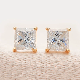 吊坠;莫桑钻项饰;戒指