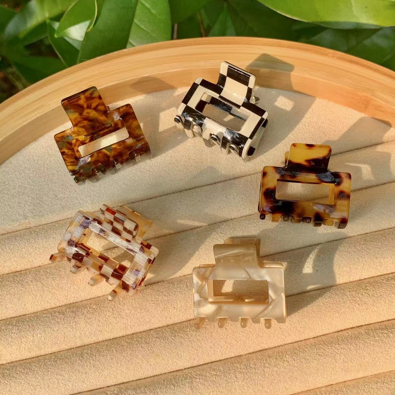 Women'S Gender Simple Style Geometric Acetic Acid Sheets Hair Claws