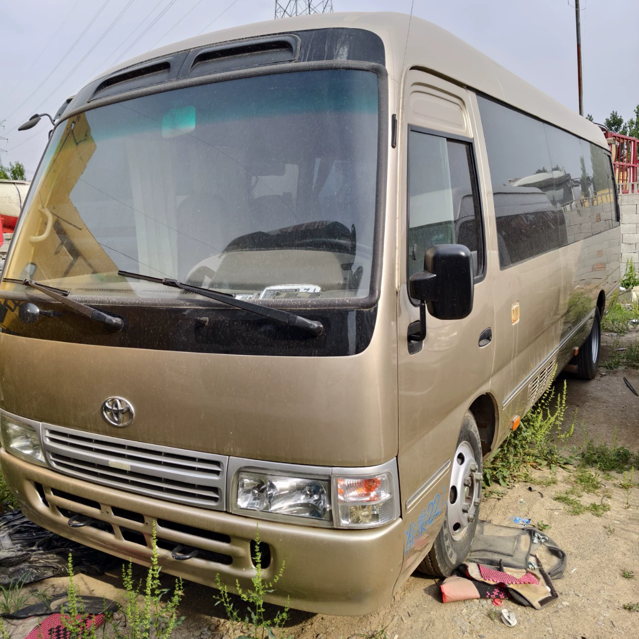 Б/у микроавтобус Toyota Coaster, 19-23 места, автоматическая дверь, 4-х секционный, малый/средний микроавтобус Yutong