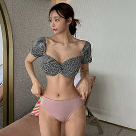 源头工厂韩国新款ins风抹胸拧包设计纯欲风一字肩分体泳衣bikini