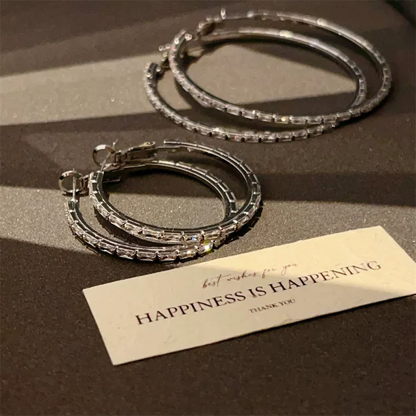 Fashionable and Elegant Zircon Hoop Earrings, Large Plain Hoops with Silver-Plated Pins, Unique and Bold Earrings, Simple and Light Luxury Ear Accessories
