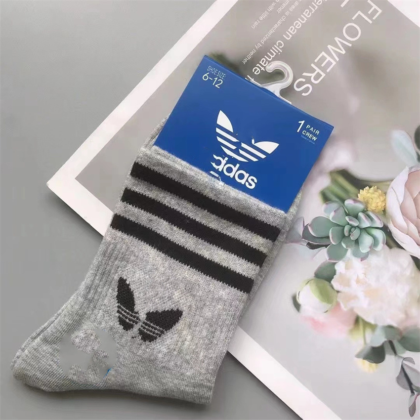 2024 primavera y otoño AGREGAR calcetines de baloncesto deportivos de media pantorrilla de tres hojas de hierba alta marca de moda corriendo calcetines de fútbol