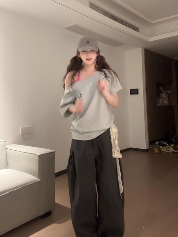 アメリカンレトログレー斜め肩半袖Tシャツ女性用夏の新しいルーズスリムセクシーなレイジースタイル多用途トップ|undefined