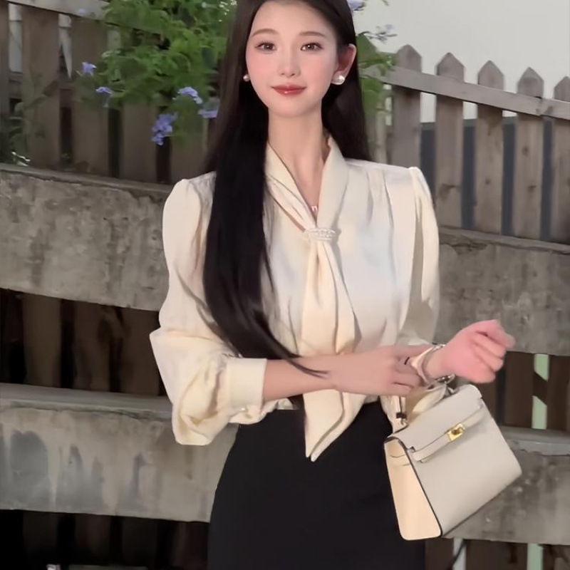秋季新款法式轻熟风御姐职业气质长袖衬衫+高腰开叉半身裙套装女|undefined