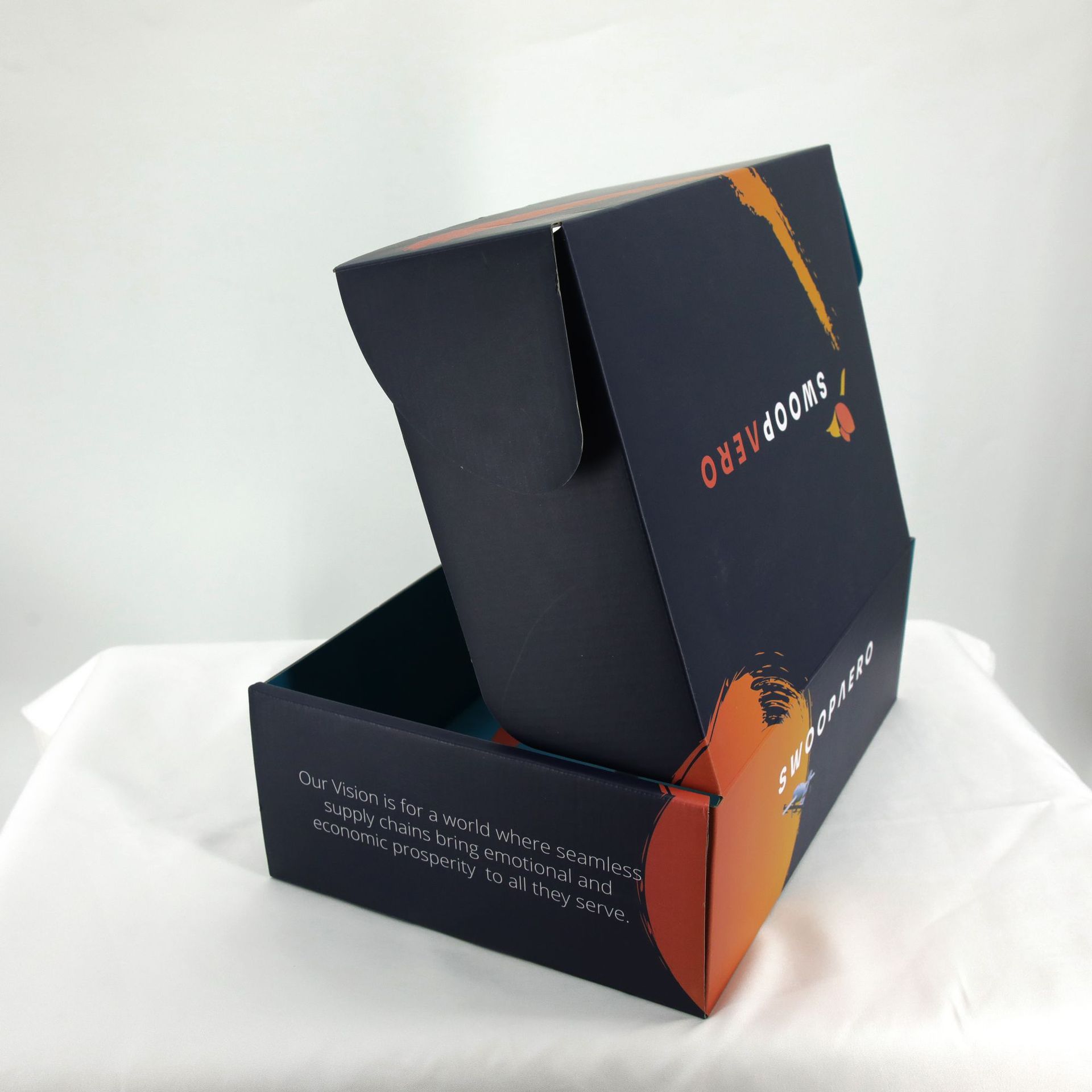 简约黑底飞机盒包装