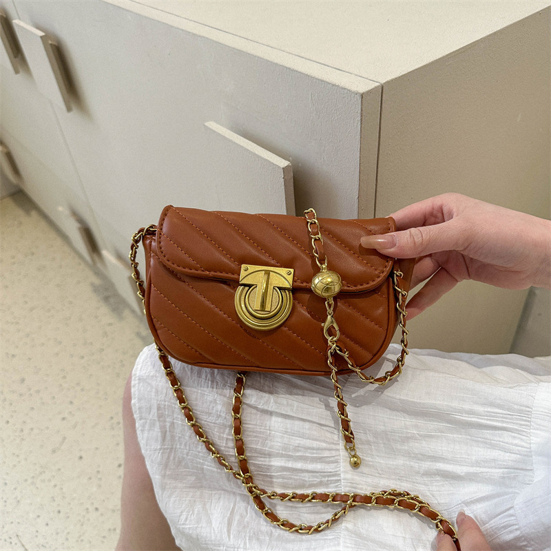 Popular Bags 2022 Autum New Women's Bags Fashionable Simple One-Shoulder Cross-Body Chain Simple Pure Color Small Square Bag Popular Bags 2022 Autum New Women's Bags Fashionable Simple One-Shoulder Cross-Body Chain Simple Pure Color Small Square Bag