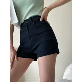 女式针织衫;女式T恤;女式牛仔裤