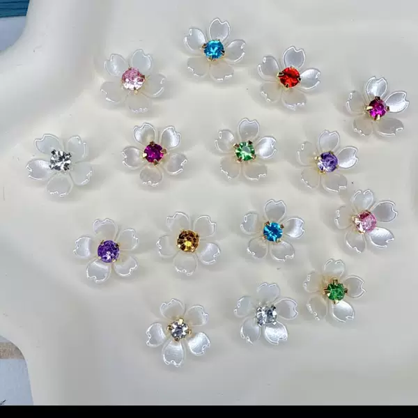 15mm Five-Petal Small Flower Gold Single Claw DIY Handmade Material Popular Hairpin Accessories Five-Petal Small Flower with Gold Diamond
