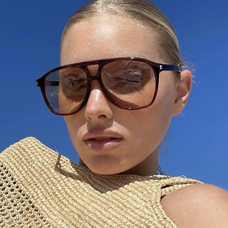 Double-Beam Toad-Shaped Sunglasses 2024 New Internet Celebrity Ins Retro Street Trendy Fashion Sunglasses for Women Double-Beam Toad-Shaped Sunglasses 2024 New Internet Celebrity Ins Retro Street Trendy Fashion Sunglasses for Women