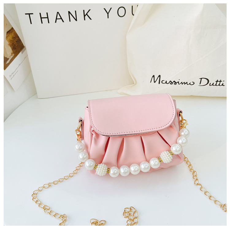 Girl'S Small Pu Leather Solid Color Cute Pearls Square Magnetic Buckle Crossbody Bag display picture 19