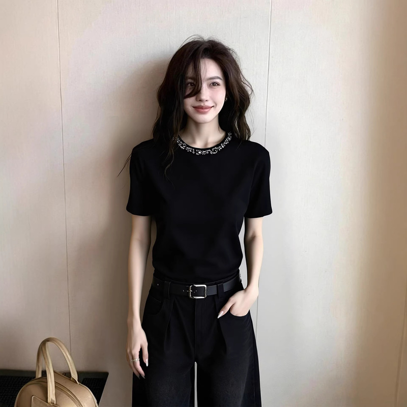 Lightly Mature French-Style Black Round-Neck Shirt for Women, 2026 Summer New Model, Petite, Slimming, Age-Reducing, High-End Feel Top Lightly Mature French-Style Black Round-Neck Shirt for Women, 2026 Summer New Model, Petite, Slimming, Age-Reducing, High-End Feel Top