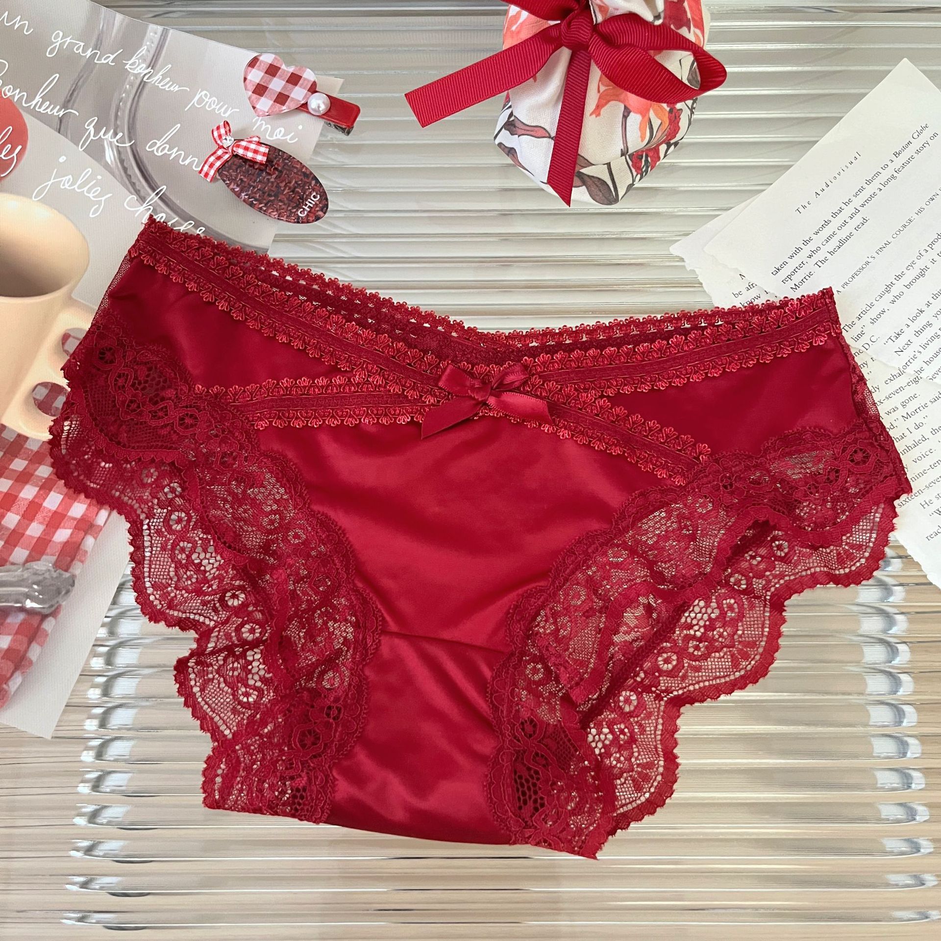 Red Luck Honey Attraction ~ Pantalones de encaje de satén puro francés, pantalones de entrepierna de algodón rojo sexy.