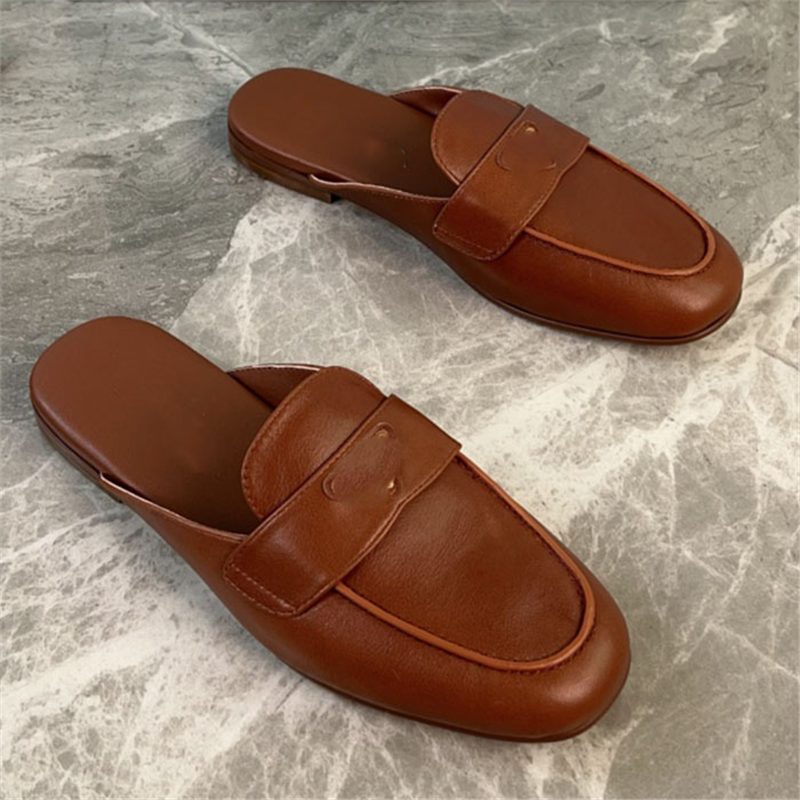 欧货秋冬季2025舒适女款外穿一脚蹬时尚简约真皮日常户外女包头拖